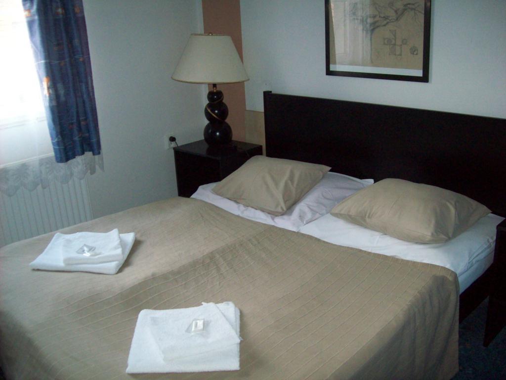 Hotel U Lip Trojanovice Frenstat pod Radhostem Room photo